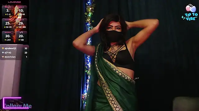 Snapshot of Aashiya- chatting on 03/01/25, 12:50 Aashiya- online show from 03/01/25, 12:50