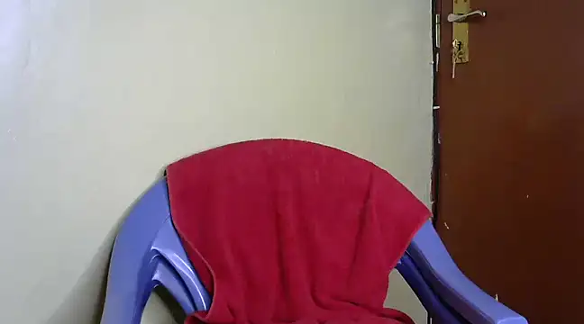 Snapshot of Daddies_lover chatting on 12/01/24, 08:42 Daddies lover online show from 12/01/24, 08:42