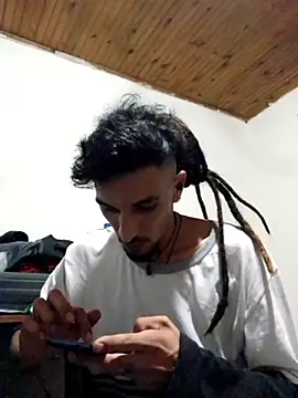 Snapshot of elgoguexxx chatting on 12/04/25, 04:33 elgoguexxx online show from 12/04/25, 04:33