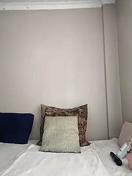 Snapshot of Curvy_sluty chatting on 01/16/25, 11:04 Curvy sluty online show from 01/16/25, 11:04