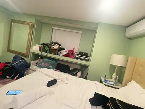 tatted-bitty online show from 03/17/25, 09:12