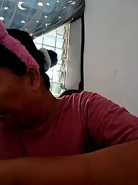 Snapshot of Fon_Bigboobs chatting on 09/14/25, 07:18 Fon Bigboobs online show from 09/14/25, 07:18