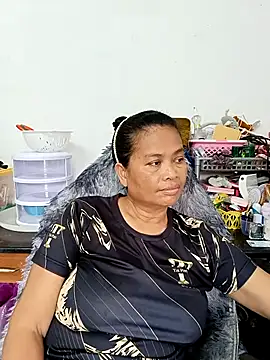 Snapshot of Fon_Bigboobs chatting on 10/14/25, 05:19 Fon Bigboobs online show from 10/14/25, 05:19