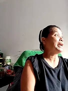 Snapshot of Fon_Bigboobs chatting on 12/21/25, 09:16 Fon Bigboobs online show from 12/21/25, 09:16