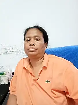 Snapshot of Fon_Bigboobs chatting on 02/20/26, 01:44 Fon Bigboobs online show from 02/20/26, 01:44