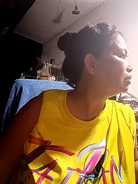 Snapshot of Fon_Bigboobs chatting on 03/20/26, 12:43 Fon Bigboobs online show from 03/20/26, 12:43