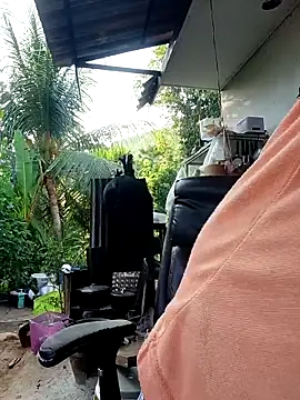 Snapshot of Fon_Bigboobs chatting on 03/25/26, 10:10 Fon Bigboobs online show from 03/25/26, 10:10