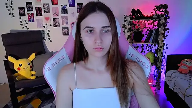 Snapshot of AliceCharmy chatting on 12/05/24, 11:27 AliceCharmy online show from 12/05/24, 11:27