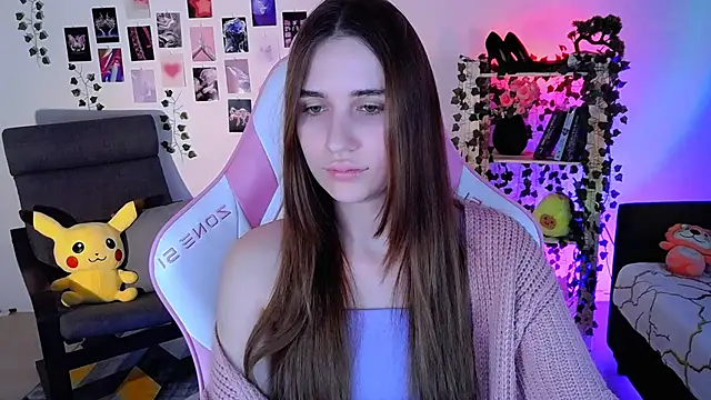 Snapshot of AliceCharmy chatting on 12/09/24, 01:02 AliceCharmy online show from 12/09/24, 01:02