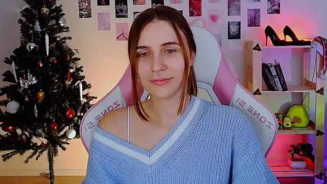 Snapshot of AliceCharmy chatting on 12/19/24, 03:08 AliceCharmy online show from 12/19/24, 03:08