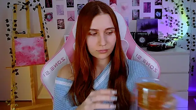 Snapshot of AliceCharmy chatting on 01/26/25, 02:08 AliceCharmy online show from 01/26/25, 02:08