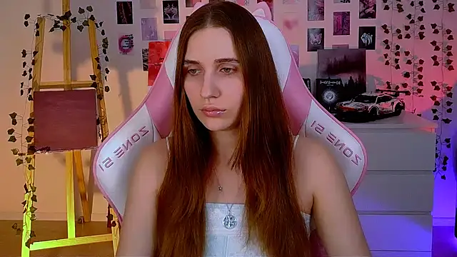 Snapshot of AliceCharmy chatting on 02/22/25, 07:03 AliceCharmy online show from 02/22/25, 07:03