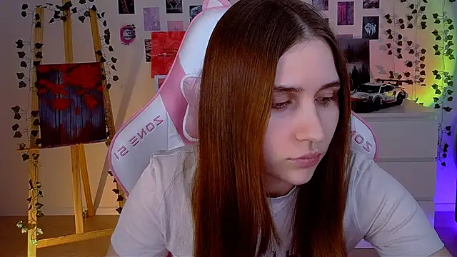 Snapshot of AliceCharmy chatting on 02/26/25, 05:28 AliceCharmy online show from 02/26/25, 05:28