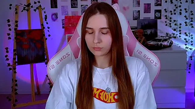 Snapshot of AliceCharmy chatting on 02/27/25, 05:47 AliceCharmy online show from 02/27/25, 05:47