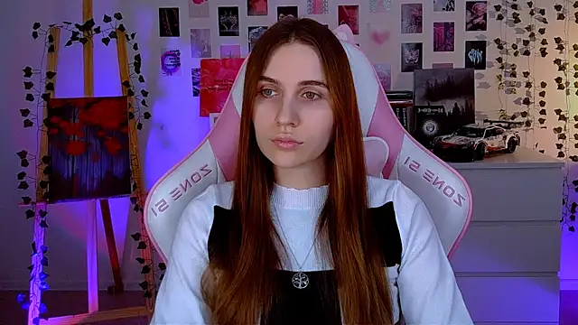 Snapshot of AliceCharmy chatting on 03/07/25, 03:28 AliceCharmy online show from 03/07/25, 03:28