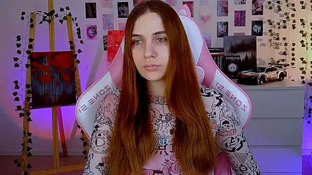 Snapshot of AliceCharmy chatting on 03/17/25, 01:29 AliceCharmy online show from 03/17/25, 01:29