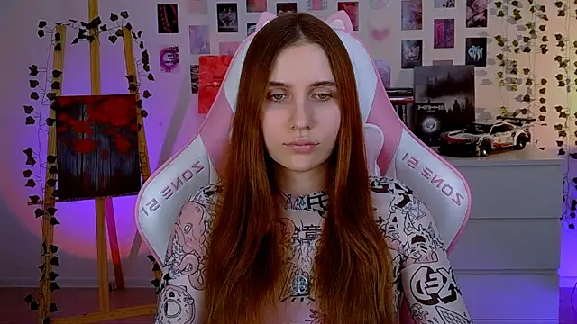 Snapshot of AliceCharmy chatting on 03/17/25, 04:33 AliceCharmy online show from 03/17/25, 04:33