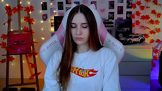 Snapshot of AliceCharmy chatting on 11/07/25, 07:41 AliceCharmy online show from 11/07/25, 07:41