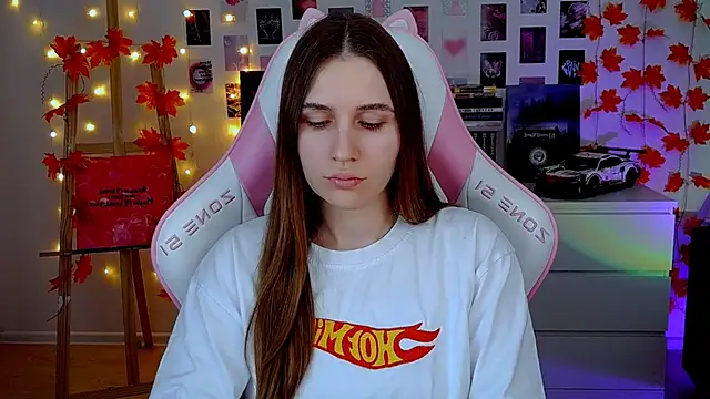 Snapshot of AliceCharmy chatting on 11/29/25, 07:22 AliceCharmy online show from 11/29/25, 07:22