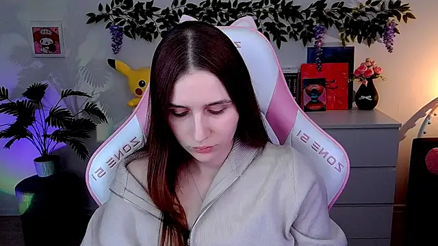 Snapshot of AliceCharmy chatting on 03/13/26, 04:02 AliceCharmy online show from 03/13/26, 04:02