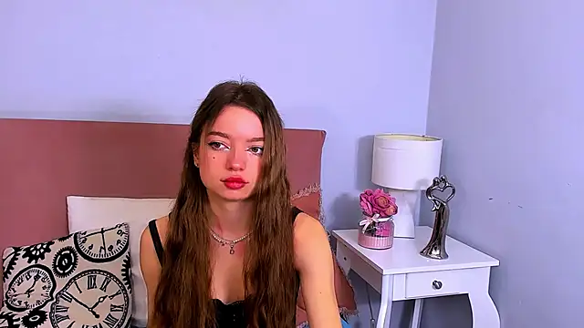 GraceLips online show from 03/17/25, 06:40