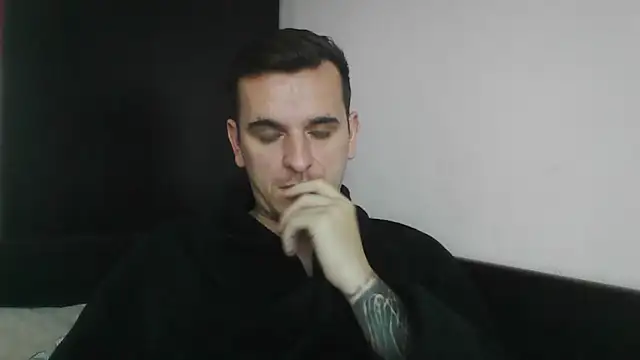 Huge cock22cm online show from 02/15/25, 11:28