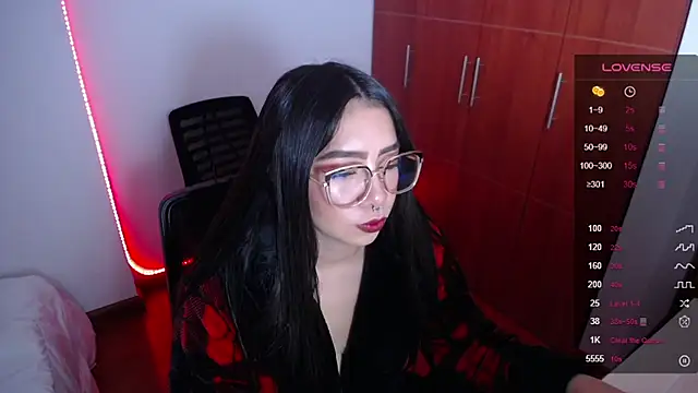 megan bluee23 online show from 02/13/25, 02:20