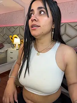 Brenda Garcia online show from 12/01/25, 02:38