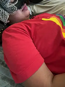 Snapshot of Magical-Couple-telugu chatting on 12/22/24, 02:06 Magical-Couple-telugu online show from 12/22/24, 02:06