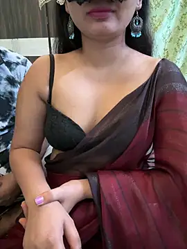 Snapshot of Magical-Couple-telugu chatting on 12/26/24, 05:51 Magical-Couple-telugu online show from 12/26/24, 05:51