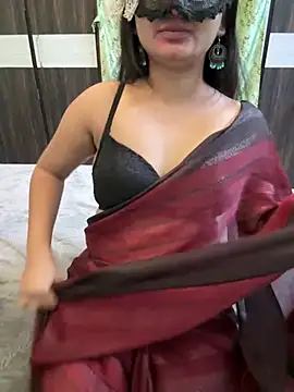 Snapshot of Magical-Couple-telugu chatting on 12/26/24, 08:53 Magical-Couple-telugu online show from 12/26/24, 08:53