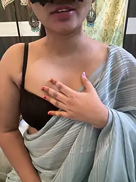 Snapshot of Magical-Couple-telugu chatting on 12/27/24, 11:28 Magical-Couple-telugu online show from 12/27/24, 11:28