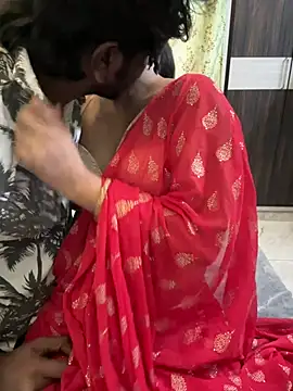 Snapshot of Magical-Couple-telugu chatting on 01/12/25, 08:36 Magical-Couple-telugu online show from 01/12/25, 08:36