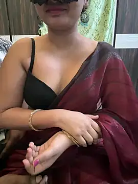 Snapshot of Magical-Couple-telugu chatting on 01/12/25, 02:19 Magical-Couple-telugu online show from 01/12/25, 02:19