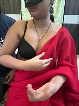 Snapshot of Magical-Couple-telugu chatting on 01/19/25, 08:18 Magical-Couple-telugu online show from 01/19/25, 08:18