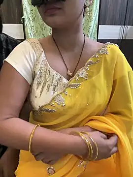 Snapshot of Magical-Couple-telugu chatting on 01/29/25, 02:21 Magical-Couple-telugu online show from 01/29/25, 02:21