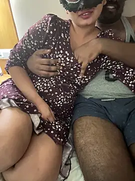 Snapshot of Magical-Couple-telugu chatting on 02/15/25, 08:01 Magical-Couple-telugu online show from 02/15/25, 08:01