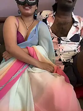 Snapshot of Magical-Couple-telugu chatting on 02/28/25, 06:09 Magical-Couple-telugu online show from 02/28/25, 06:09