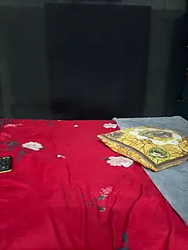 Snapshot of Magical-Couple-telugu chatting on 10/25/25, 02:02 Magical-Couple-telugu online show from 10/25/25, 02:02