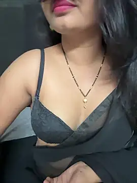 Snapshot of Magical-Couple-telugu chatting on 11/09/25, 01:15 Magical-Couple-telugu online show from 11/09/25, 01:15