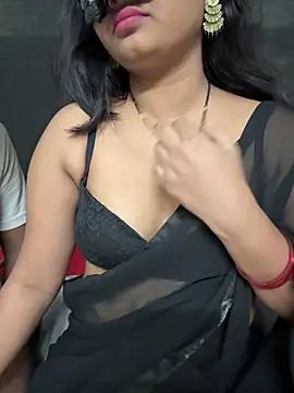 Snapshot of Magical-Couple-telugu chatting on 12/03/25, 12:58 Magical-Couple-telugu online show from 12/03/25, 12:58