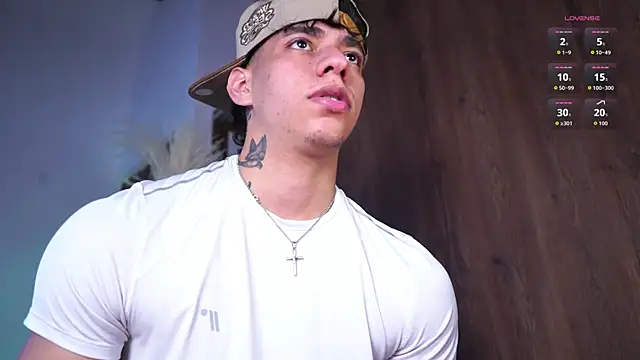 Snapshot of Josep_Davies chatting on 11/19/25, 08:53 Josep Davies online show from 11/19/25, 08:53