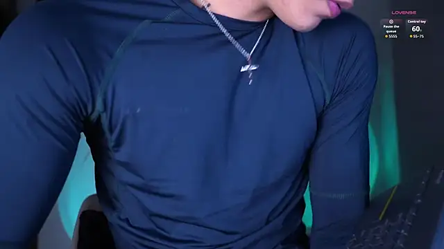 Snapshot of Josep_Davies chatting on 11/25/25, 10:54 Josep Davies online show from 11/25/25, 10:54