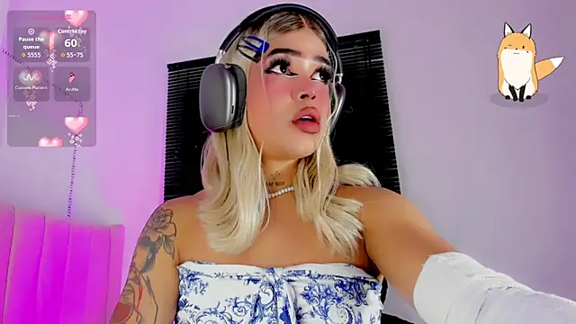 Snapshot of ladytslatina chatting on 03/16/26, 05:44 ladytslatina online show from 03/16/26, 05:44