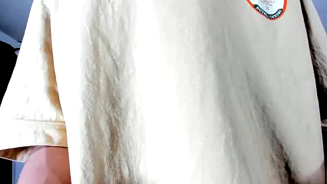 oliverhot2005 online show from 01/20/25, 07:46