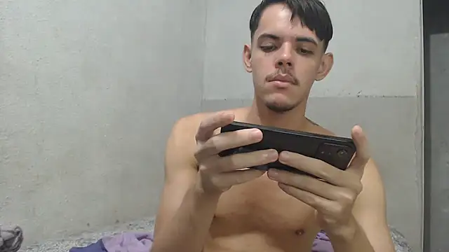 Snapshot of MicaelRian69 chatting on 04/29/26, 09:21 MicaelRian69 online show from 04/29/26, 09:21