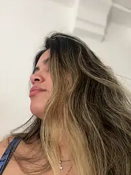 melanny10 online show from 02/21/25, 10:39