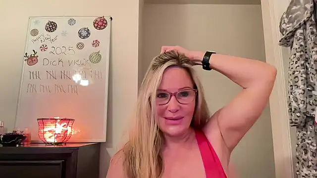 Snapshot of Milf_Goddess chatting on 01/27/25, 05:58 Milf Goddess online show from 01/27/25, 05:58