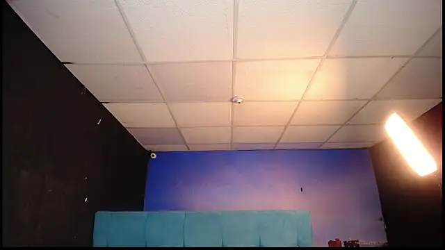 IsabellAndYessi online show from 01/11/25, 03:09