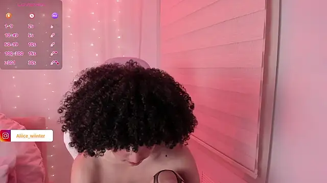 Alice winter  online show from 01/05/26, 08:12